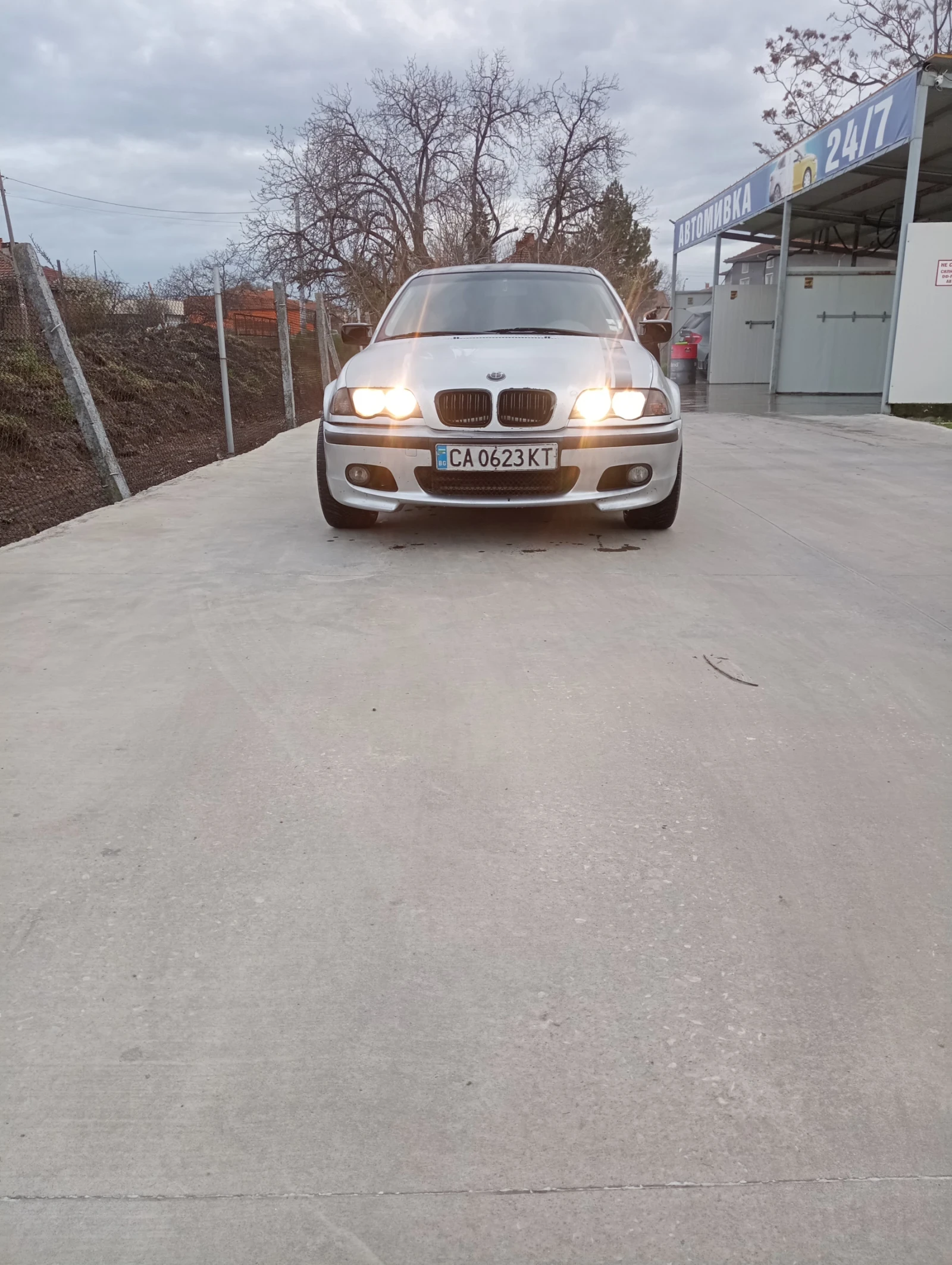 BMW 320, снимка 5 - Автомобили и джипове - 54083296
