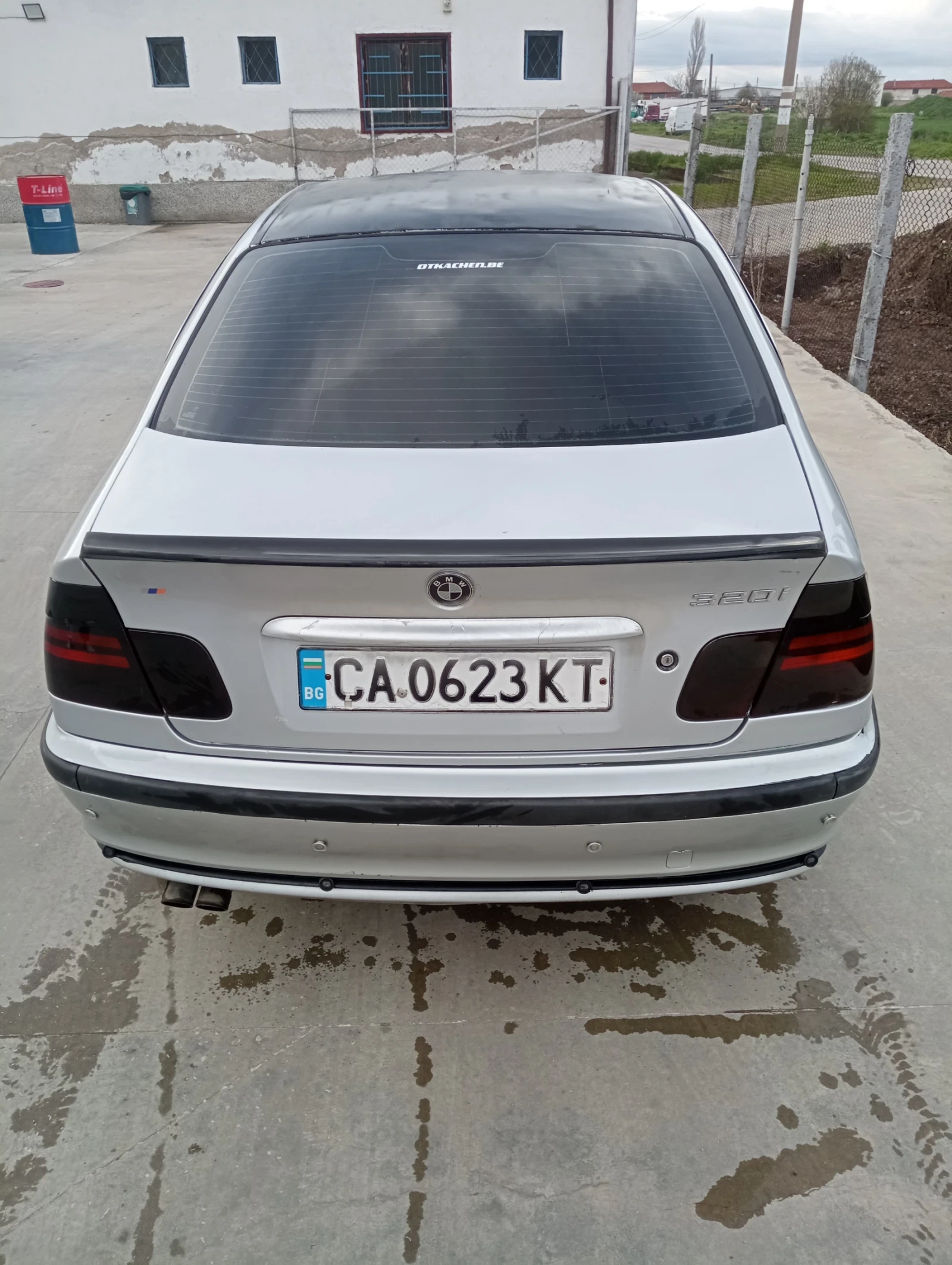 BMW 320, снимка 10 - Автомобили и джипове - 54083296