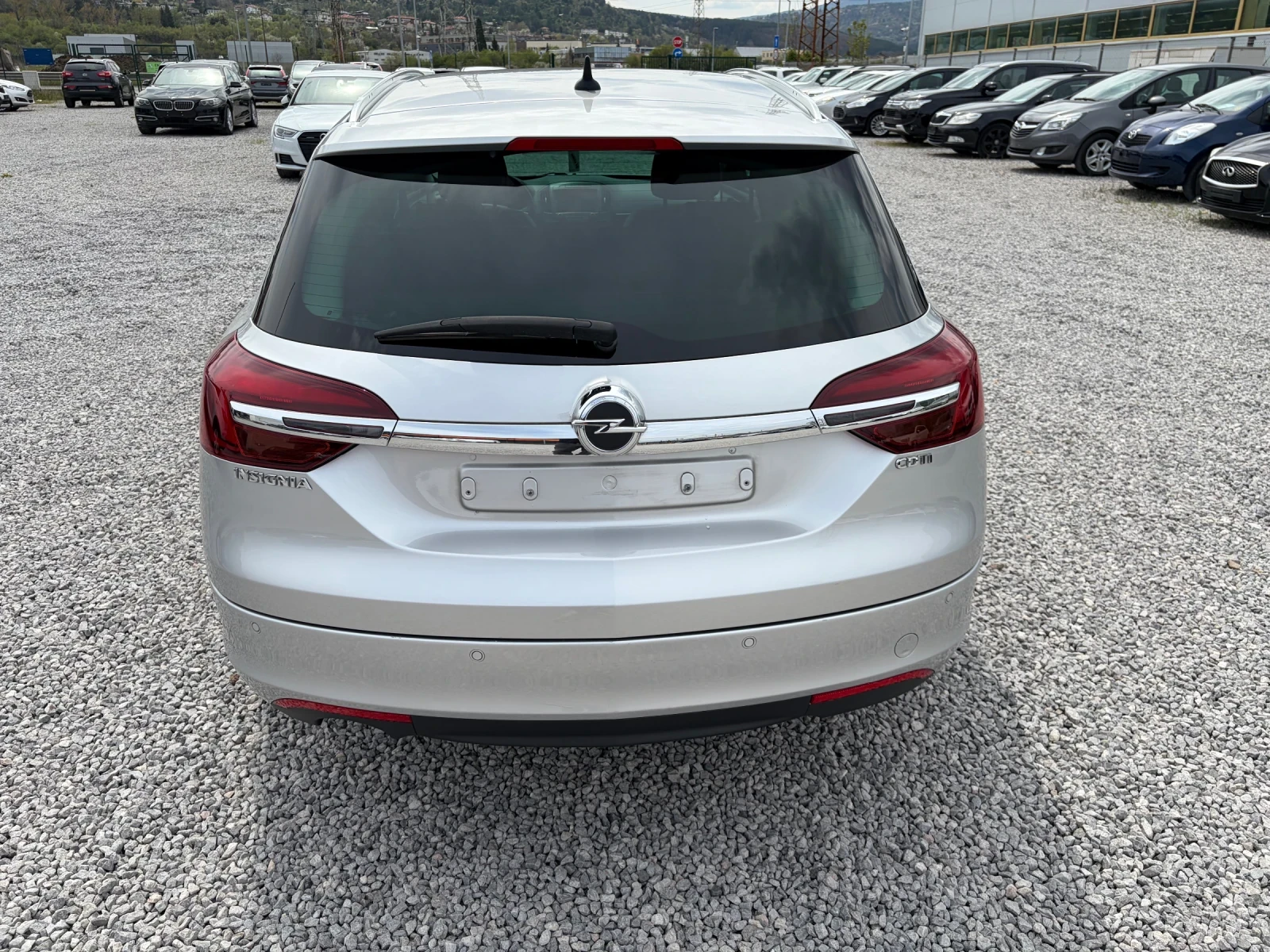 Opel Insignia COSMO 2.0CDTI-164k.c. Facelift /AUTOMATIC, NAVI/, снимка 4 - Автомобили и джипове - 54260049