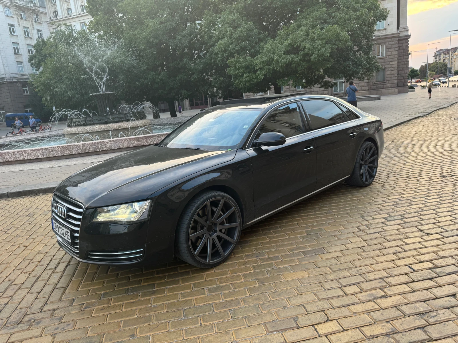 Audi A8 4.2.i Дълга База.Бартер., снимка 3 - Автомобили и джипове - 54438051
