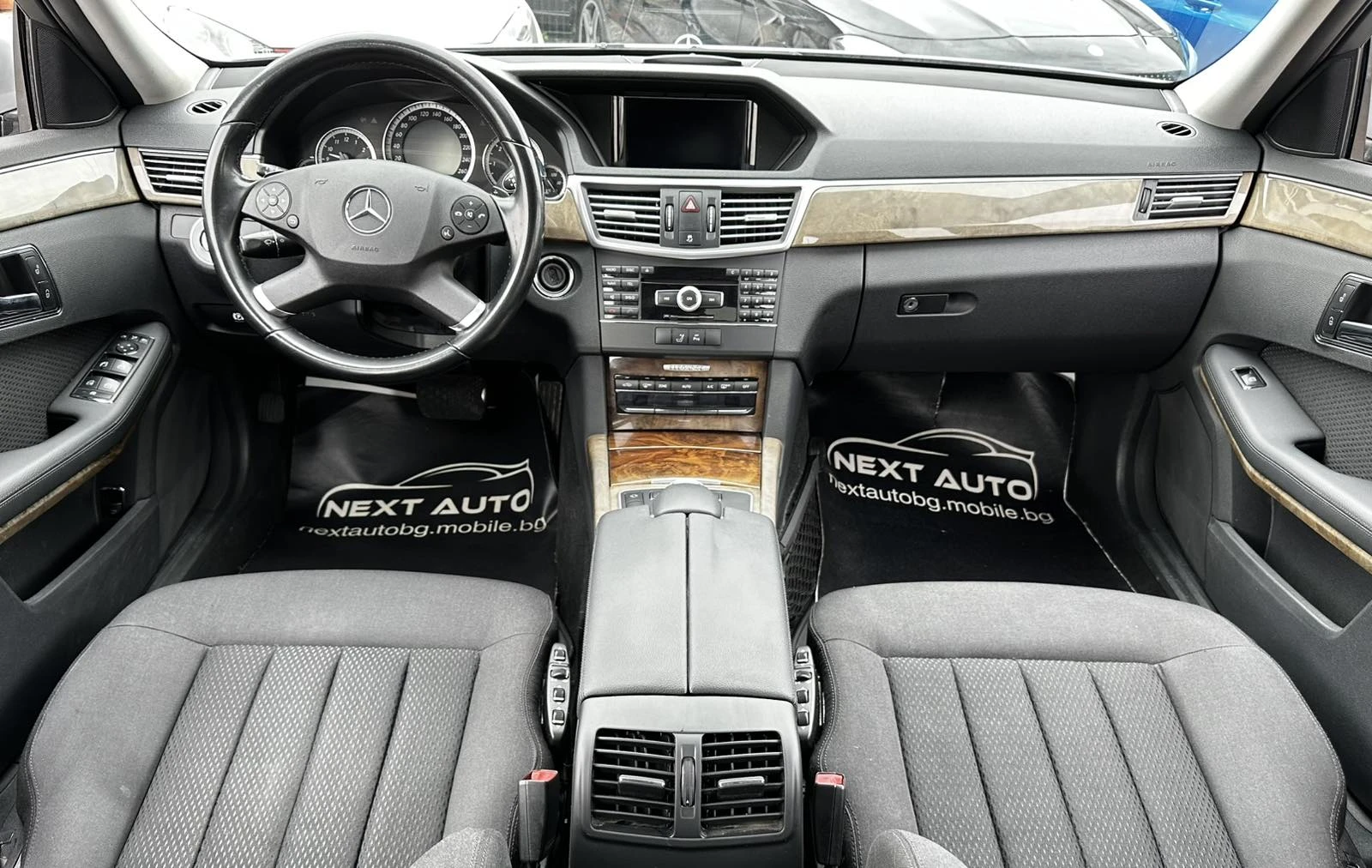 Mercedes-Benz E 350 3.0D 231HP ELEGANCE DISTRONIC BLIND SPOT CAM EU5A, снимка 10 - Автомобили и джипове - 54470515