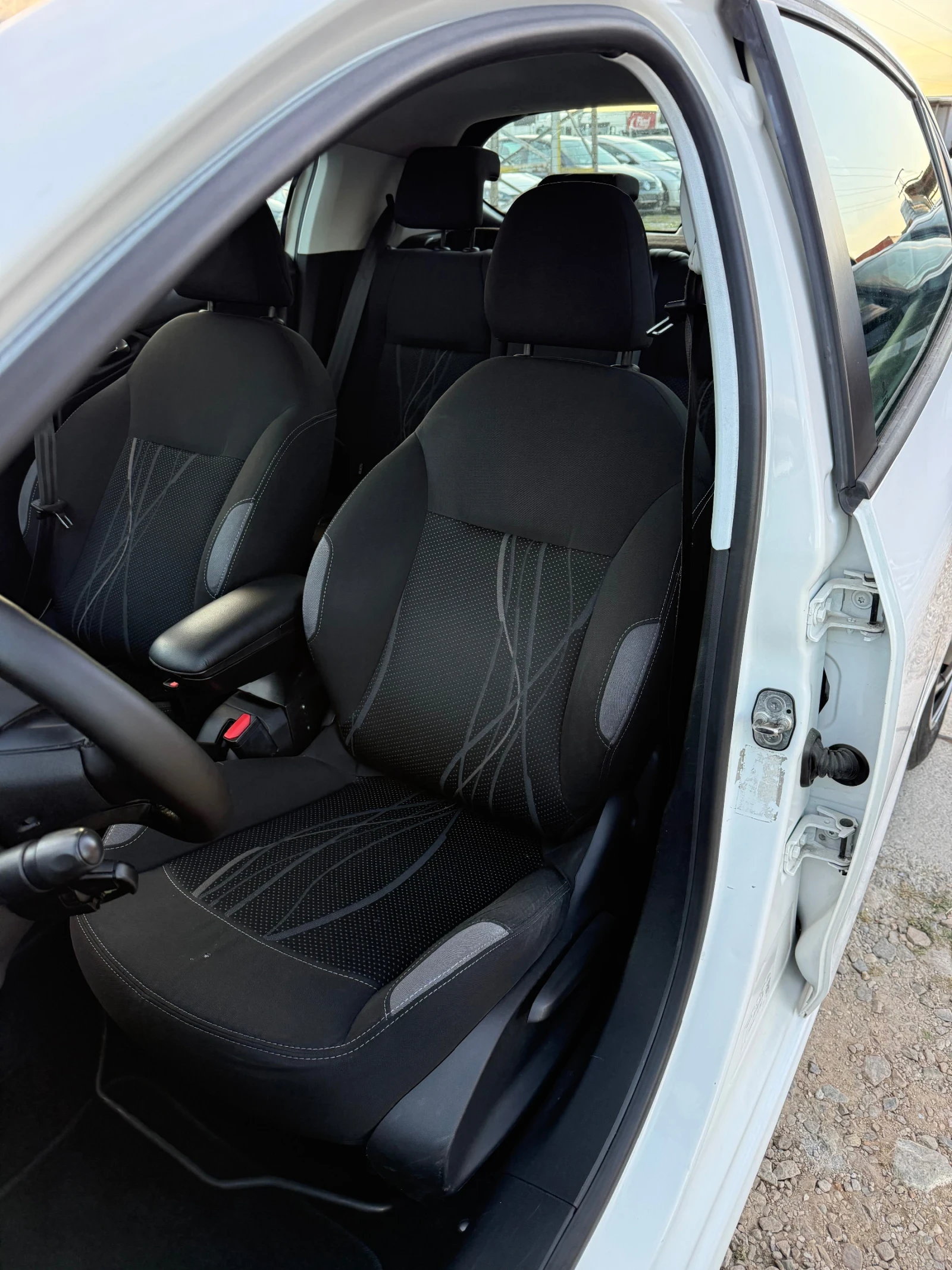 Peugeot 208 | Mobile.bg � ����������� 9