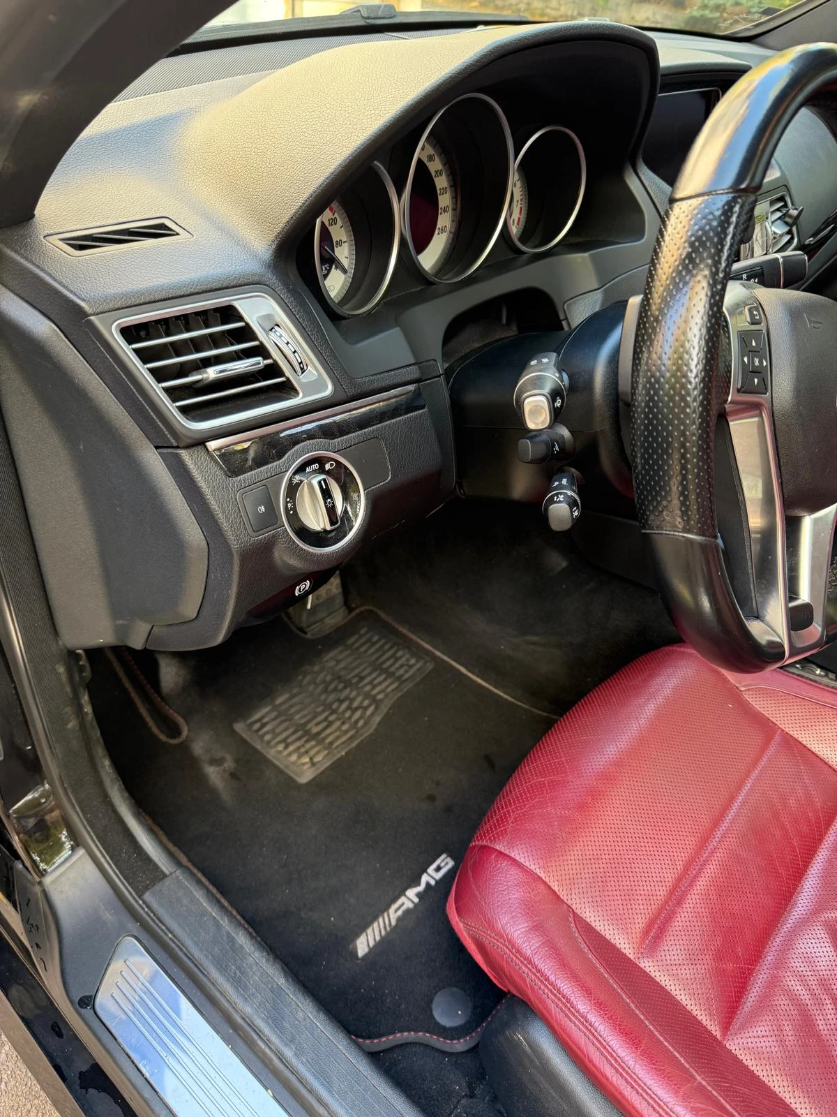 Mercedes-Benz E 400 Coupe AMG sytle 4matic панорамен люк хармонкардон , снимка 17 - Автомобили и джипове - 55307197