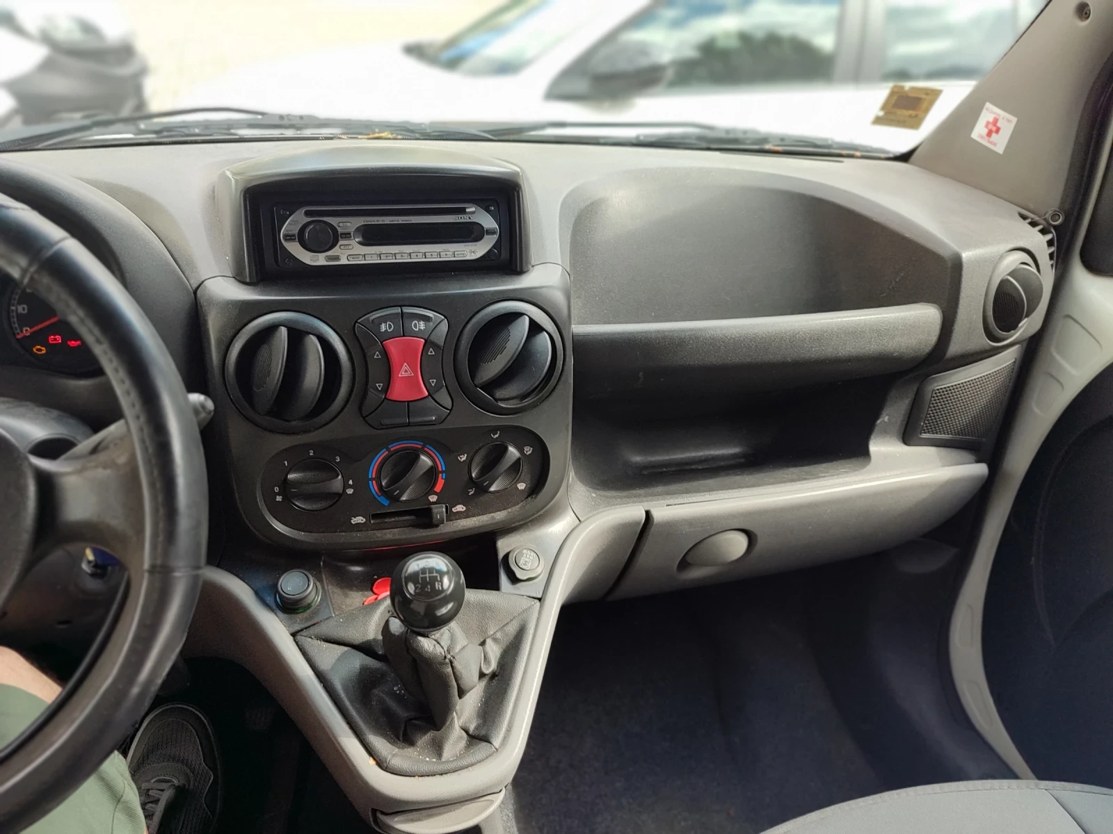 Fiat Doblo Cargo, снимка 9 - Автомобили и джипове - 55321640