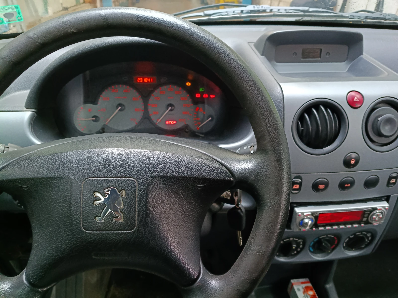 Peugeot Partner, снимка 5 - Автомобили и джипове - 55413597