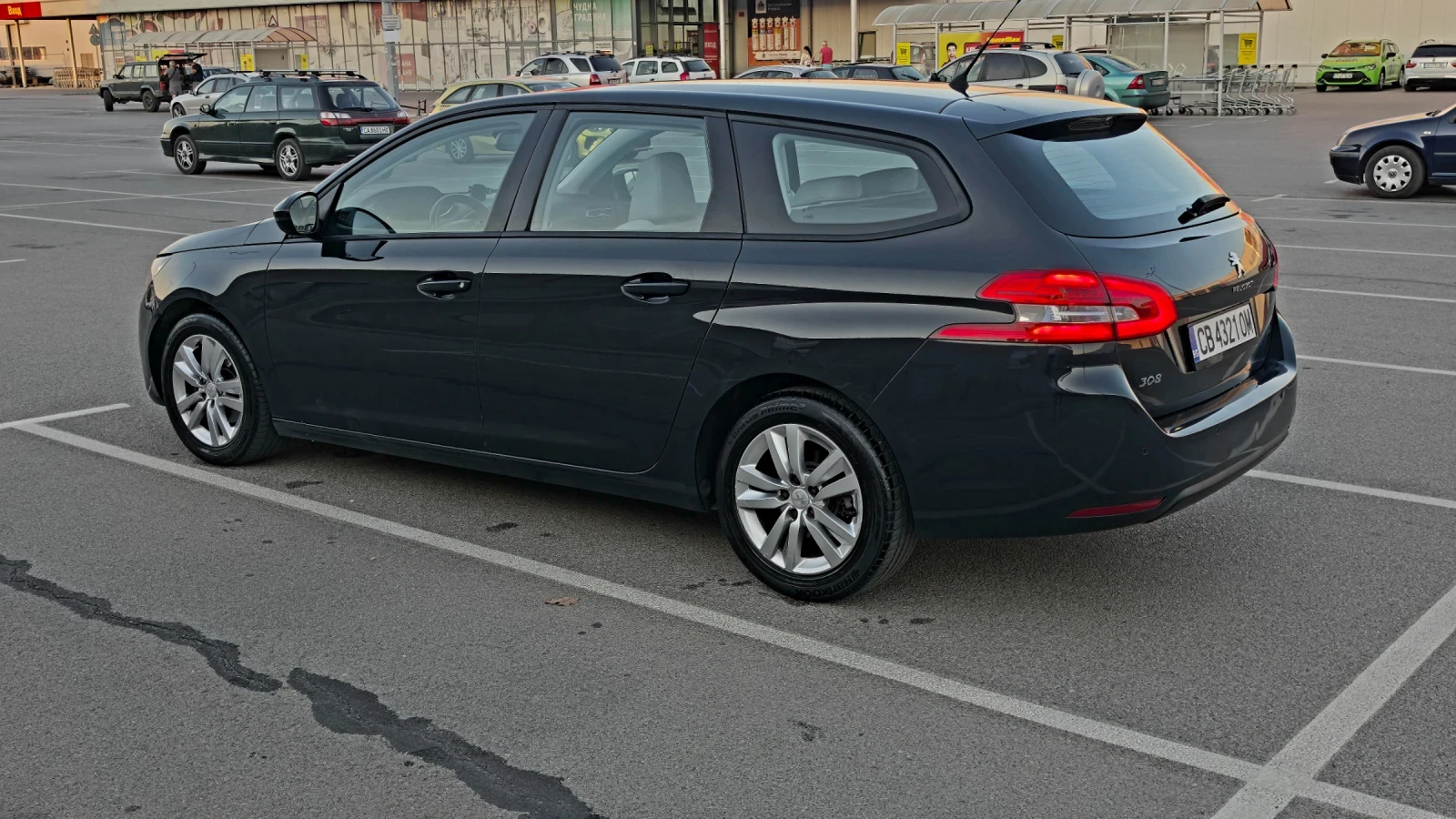 Peugeot 308 1.2 Автоматик евро 6, снимка 9 - Автомобили и джипове - 56066899