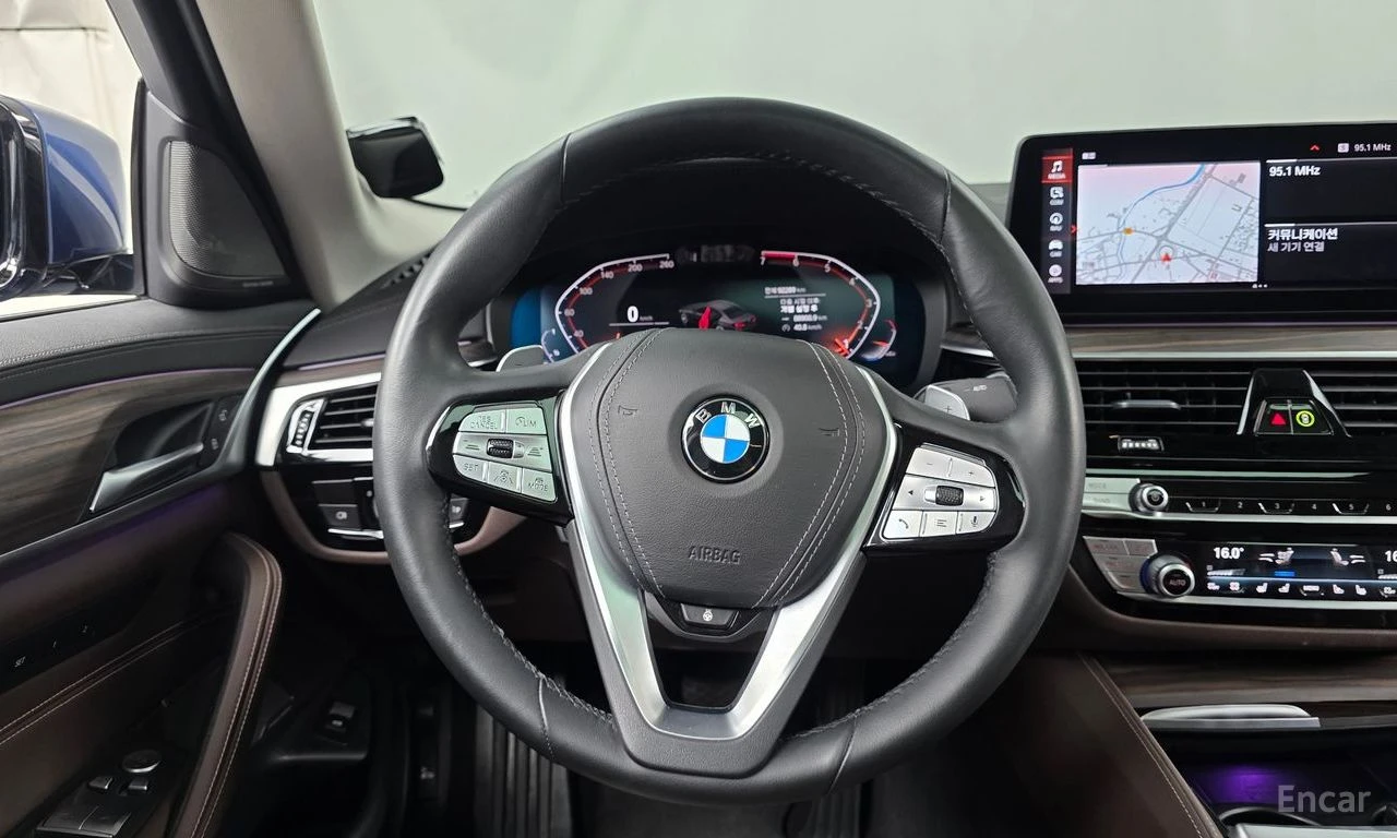 BMW 530 i* LUXURY* HARMAN* DISTRONIC* �����* �����* ������ | Mobile.bg � ����������� 11