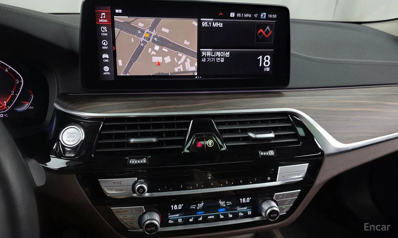 BMW 530 i* LUXURY* HARMAN* DISTRONIC* �����* �����* ������ | Mobile.bg � ����������� 13