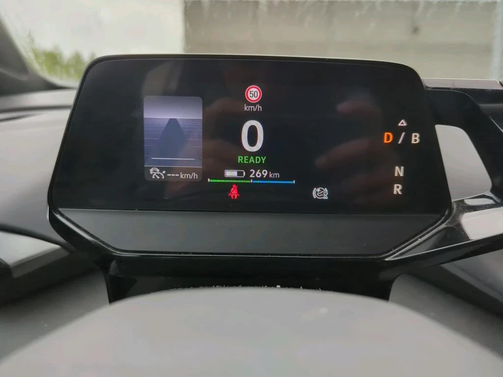 VW ID.4, снимка 9 - Автомобили и джипове - 56665859