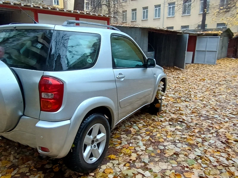 Toyota Rav4, снимка 12 - Автомобили и джипове - 48262232