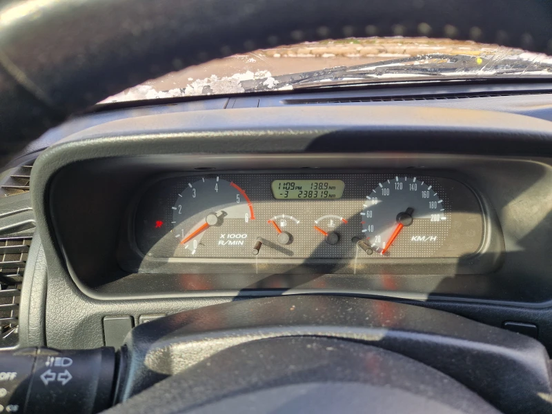 Nissan Terrano, снимка 3 - Автомобили и джипове - 49259483