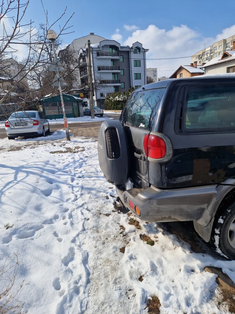 Nissan Terrano, снимка 12 - Автомобили и джипове - 49259483