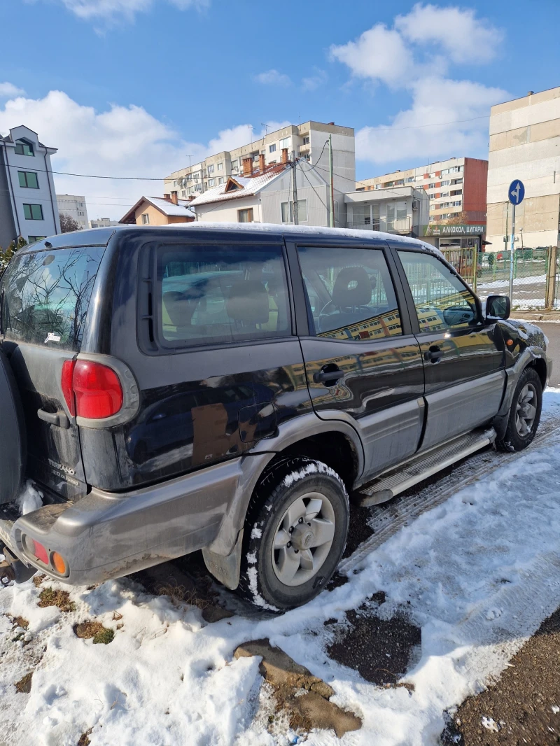 Nissan Terrano, снимка 13 - Автомобили и джипове - 49259483