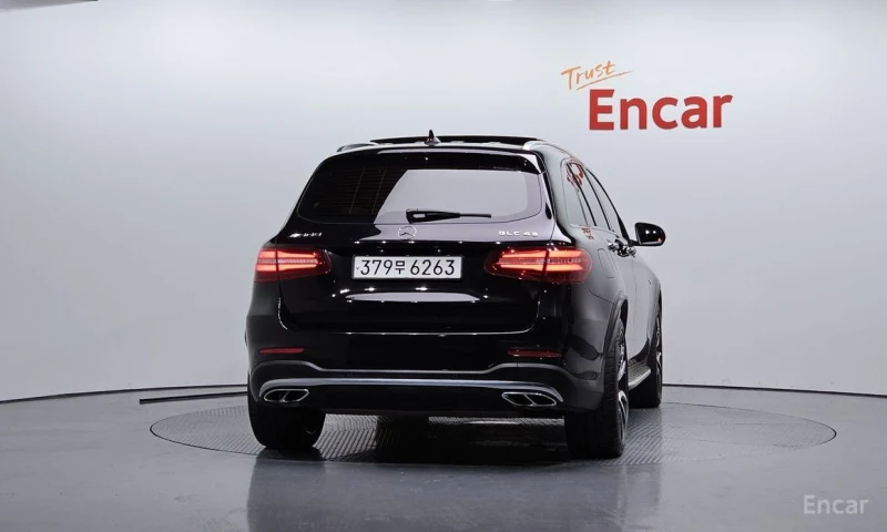 Mercedes-Benz GLC 43 AMG, снимка 4 - Автомобили и джипове - 52900137