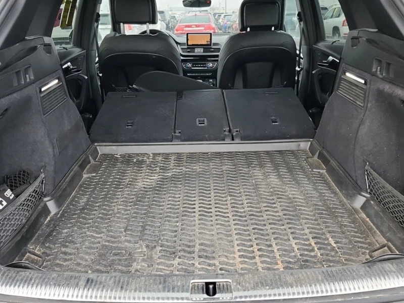 Audi Q5 * PROGRESSIV * CARFAX * БЕЗ ПЪРВОНАЧАЛНА ВНОСКА, снимка 14 - Автомобили и джипове - 53090996