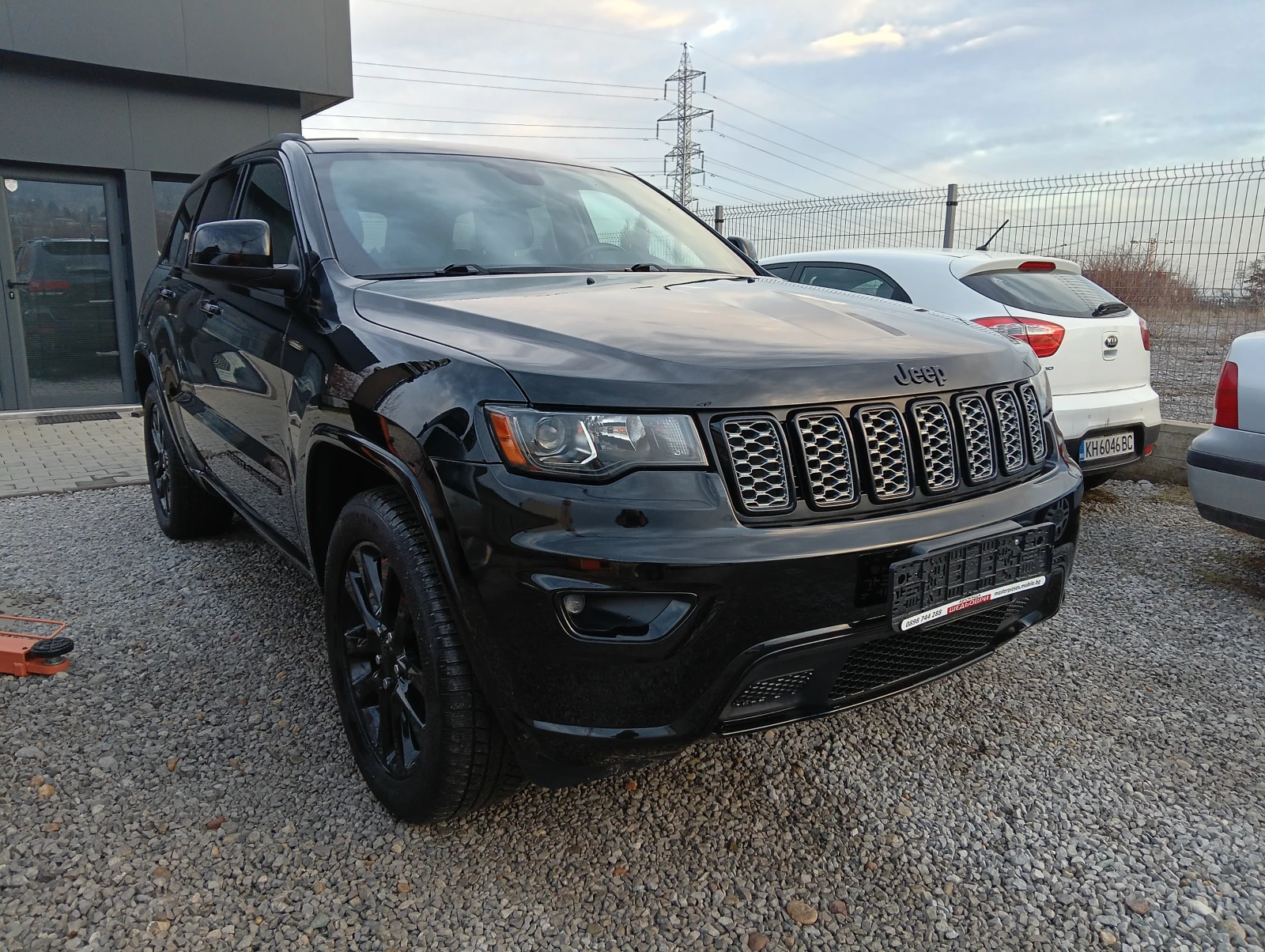 Jeep Grand cherokee 3.6i V6 4Х4 АЛКАНТАРА - изображение 4