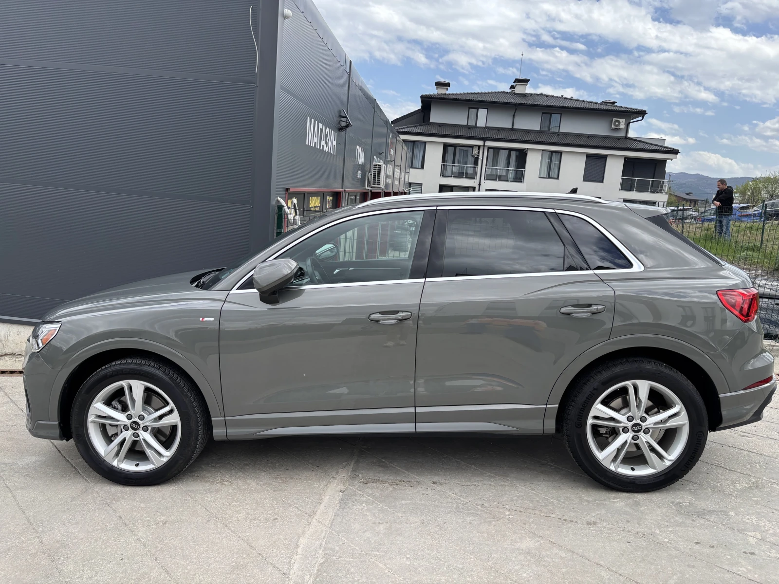 Audi Q3 2024 Premium S Line 45 - изображение 4