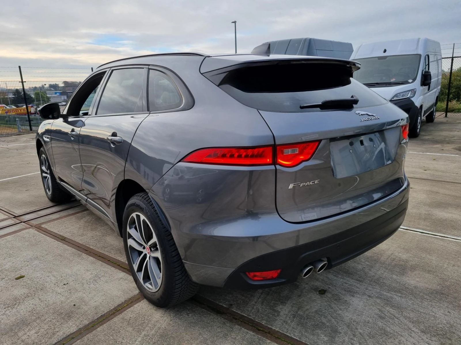 Jaguar F-PACE R-Sport - изображение 9