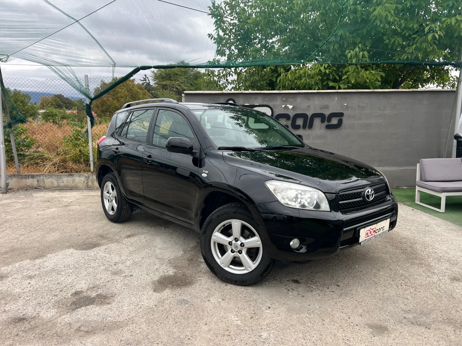 Toyota Rav4 2.2D4D 4WD - изображение 2