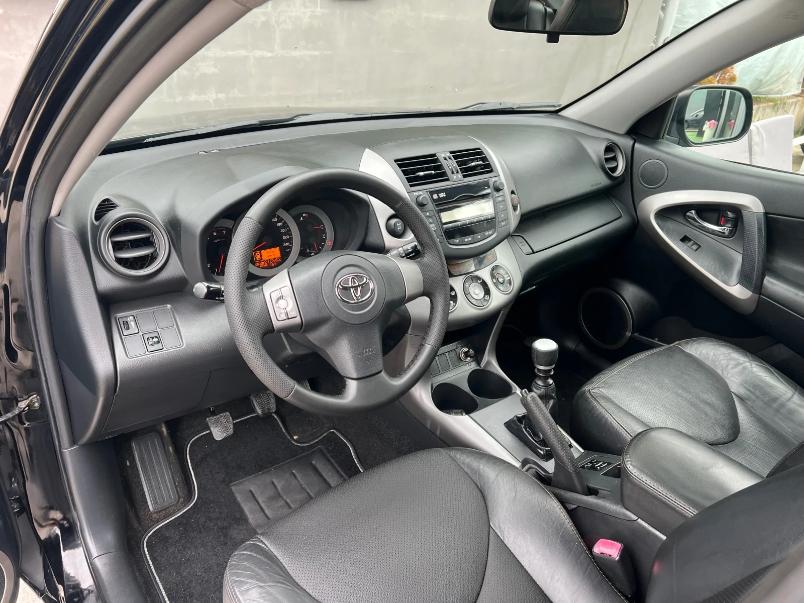 Toyota Rav4 2.2D4D 4WD - изображение 7