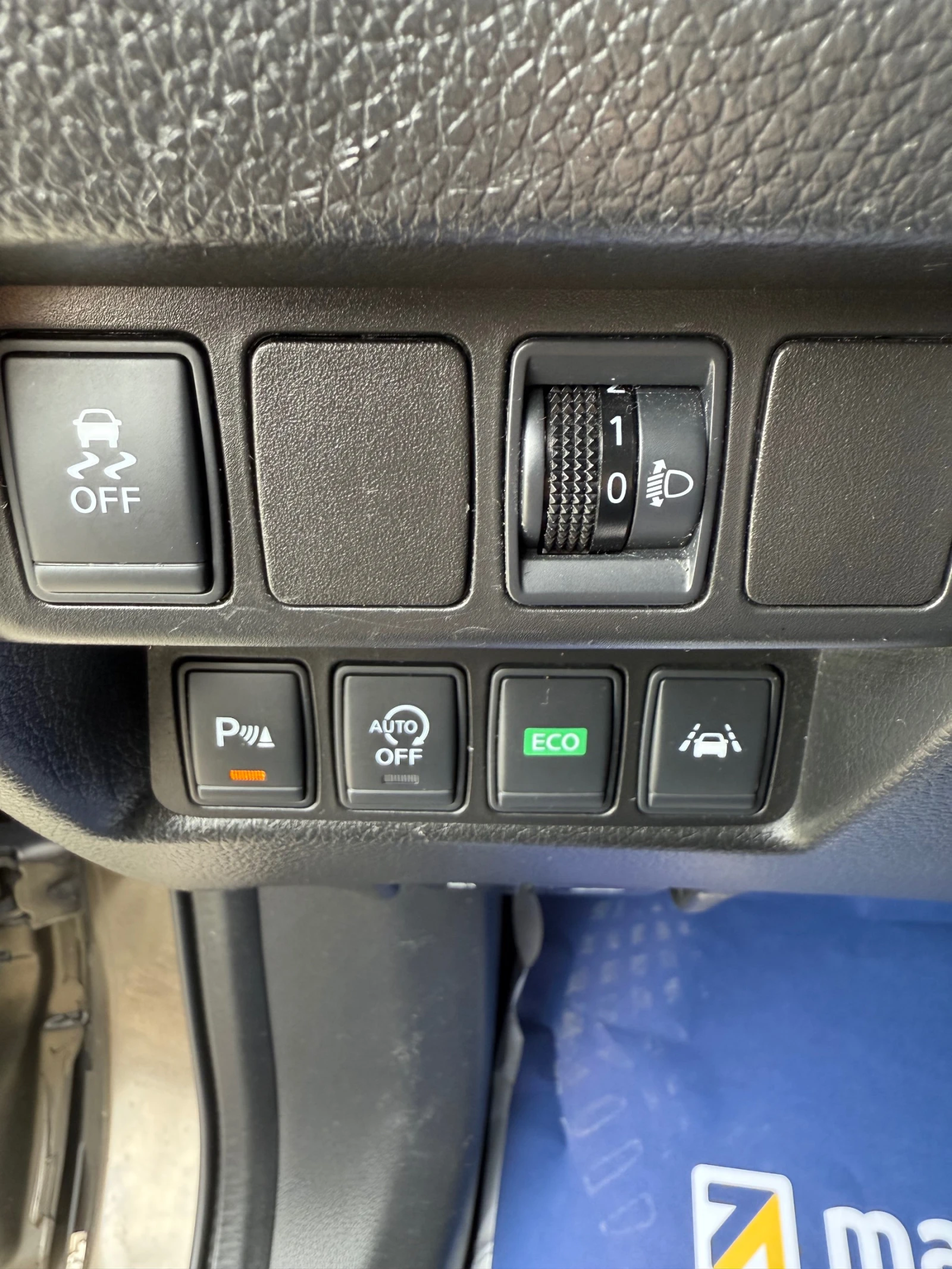 Nissan Qashqai TEKNA ИЗПЪЛНЕНИЕ , снимка 12 - Автомобили и джипове - 52148421