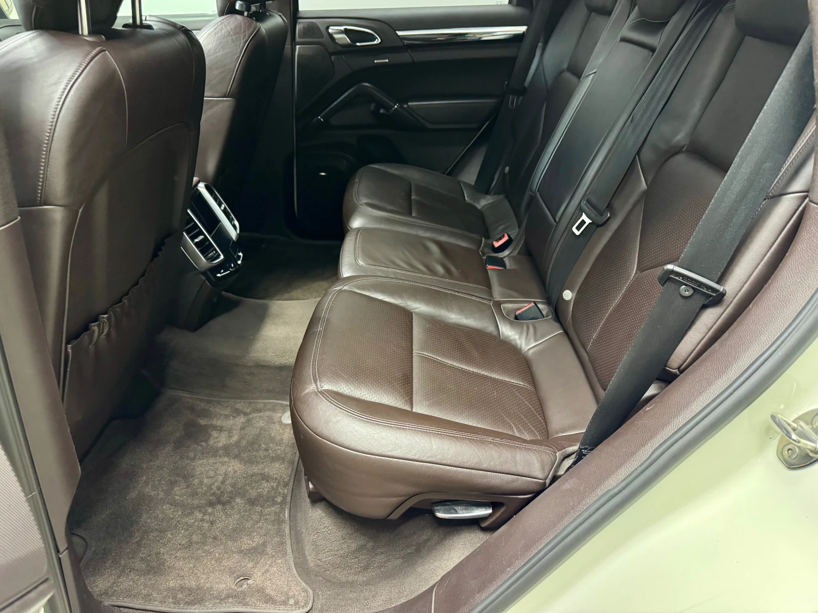 Porsche Cayenne 3.0 V6 Diesel  | Mobile.bg — изображение 13