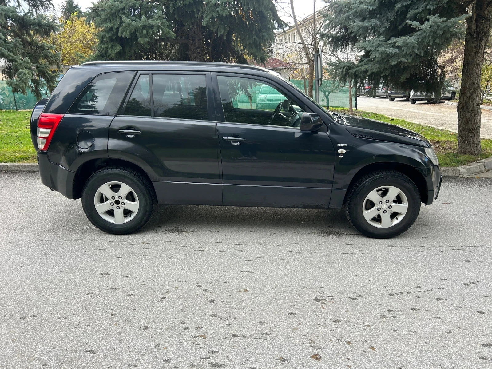 Suzuki Grand vitara 1.9 DIZEL 4x4 НОВИ ГУМИ - изображение 7