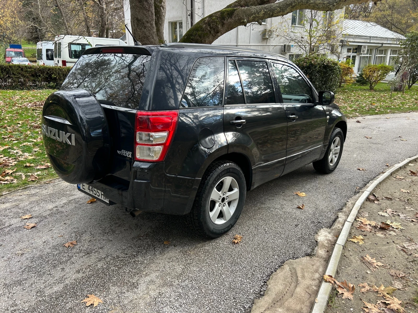 Suzuki Grand vitara 1.9 DIZEL 4x4 НОВИ ГУМИ - изображение 6