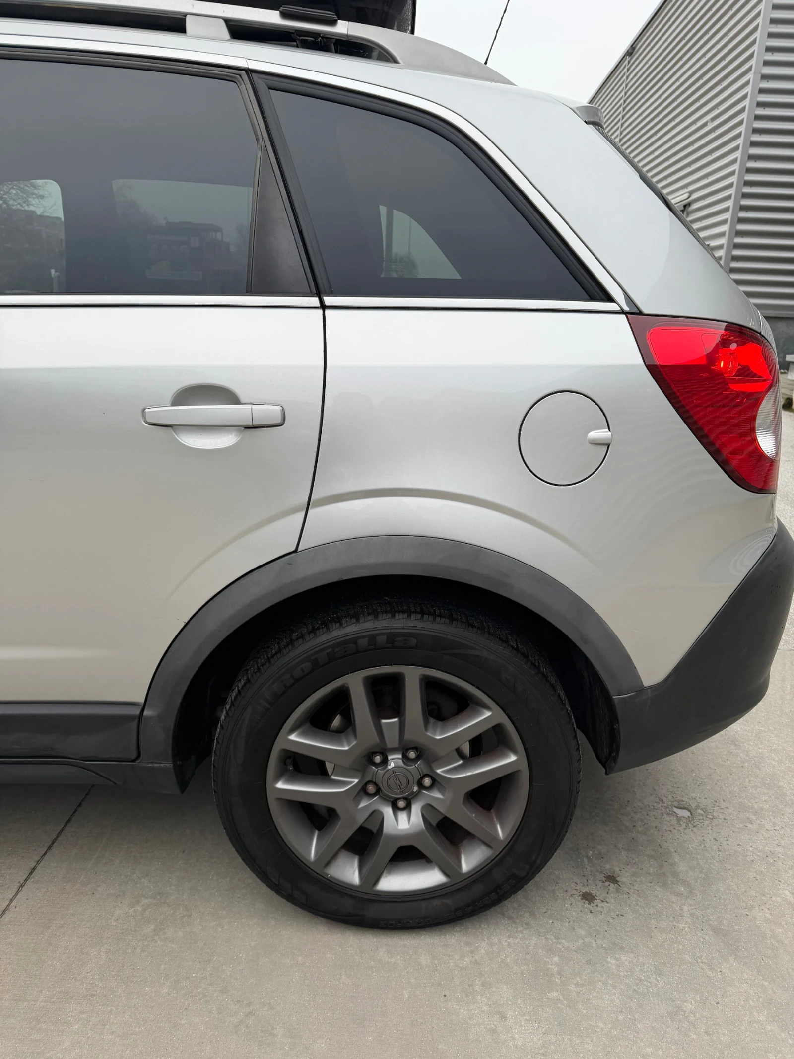 Opel Antara, снимка 5 - Автомобили и джипове - 54037290