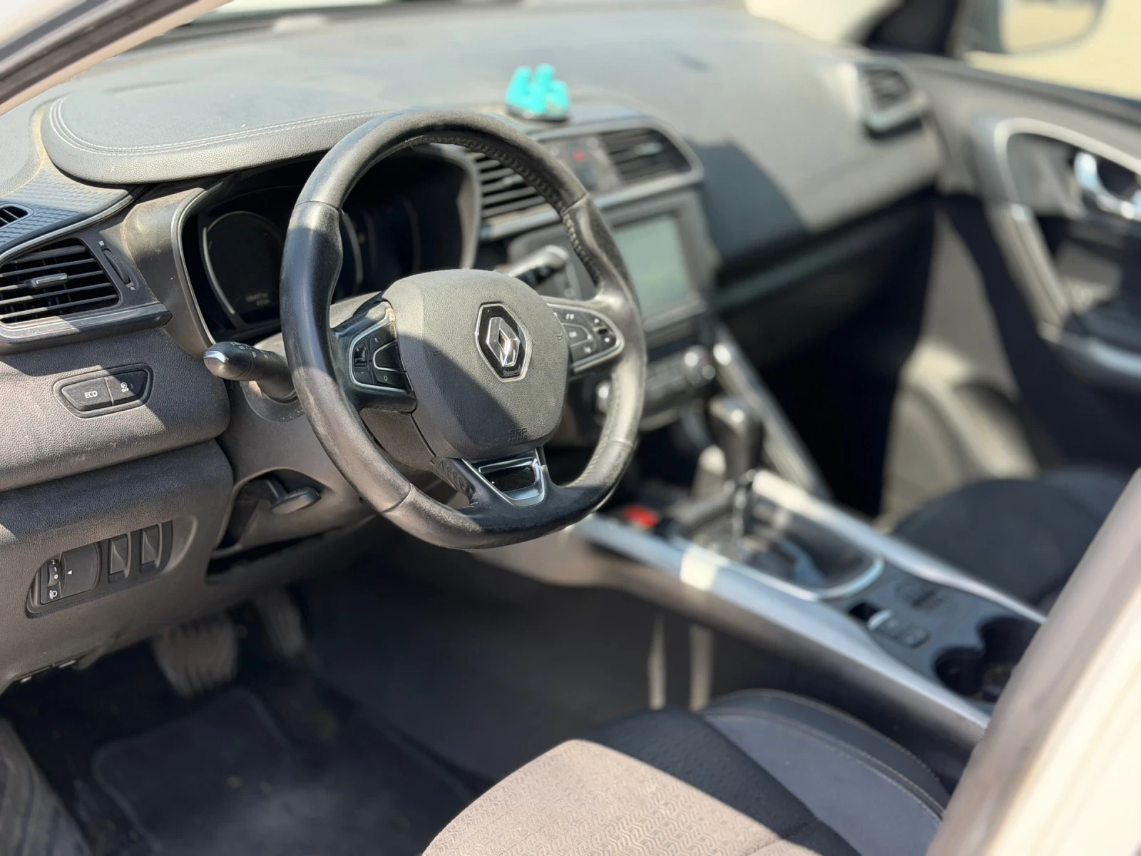 Renault Kadjar 1.5DCI , снимка 5 - Автомобили и джипове - 54727685
