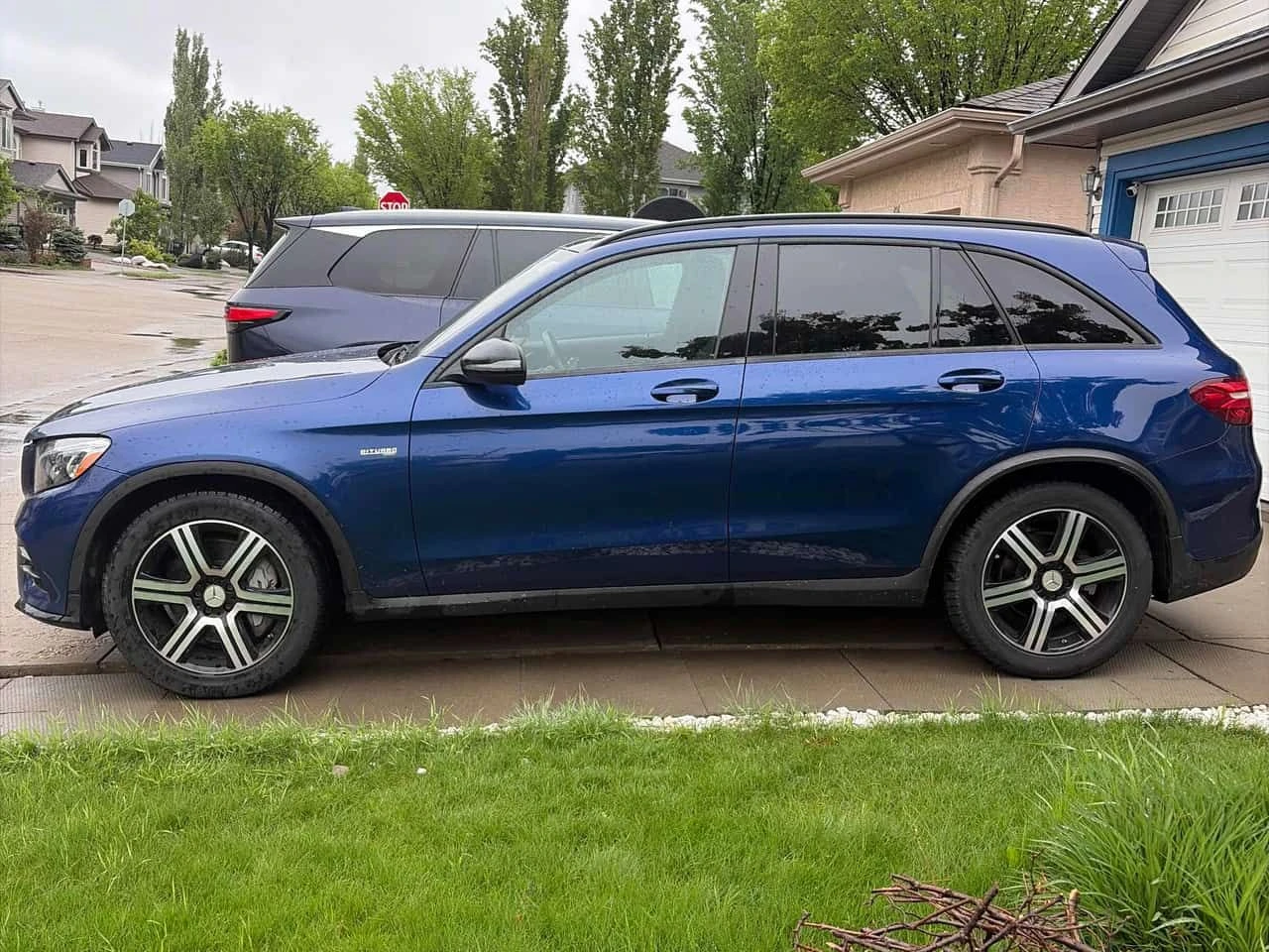 Mercedes-Benz GLC 43 AMG | ПОДГРЕВ | ПАНОРАМА | CARFAX | АВТОКРЕДИТ | , снимка 2 - Автомобили и джипове - 54758451
