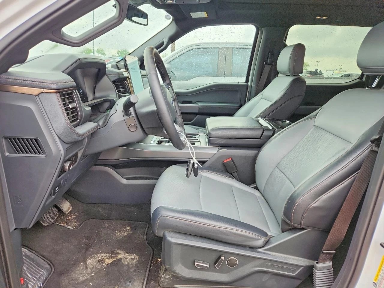 Ford F150 Lightning Lariat, снимка 7 - Автомобили и джипове - 54891683