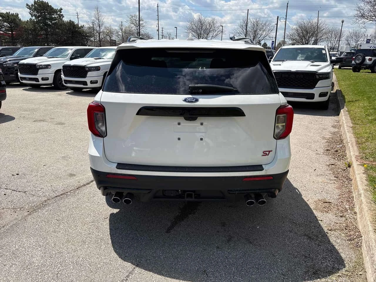 Ford Explorer * ST * CARFAX * ОПЦИЯ ЗА ФИНАНСИРАНЕ, снимка 4 - Автомобили и джипове - 55165681