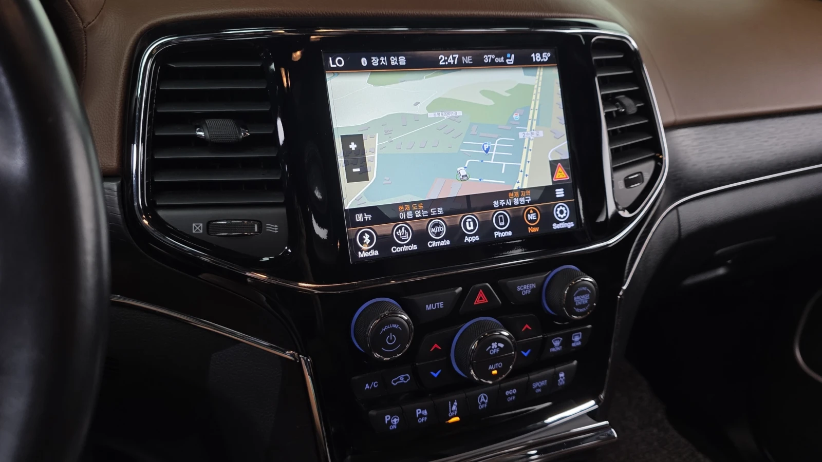 Jeep Grand cherokee 3.6 * SUMMIT* 4X4 FULL, снимка 11 - Автомобили и джипове - 55753118