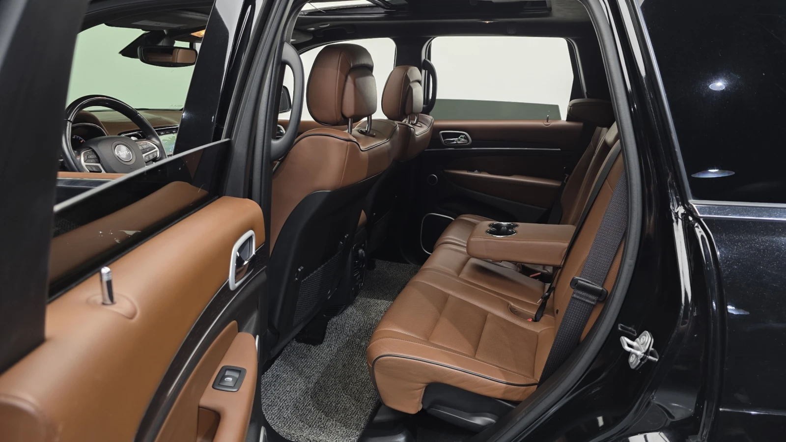 Jeep Grand cherokee 3.6 * SUMMIT* 4X4 FULL, снимка 10 - Автомобили и джипове - 55753118