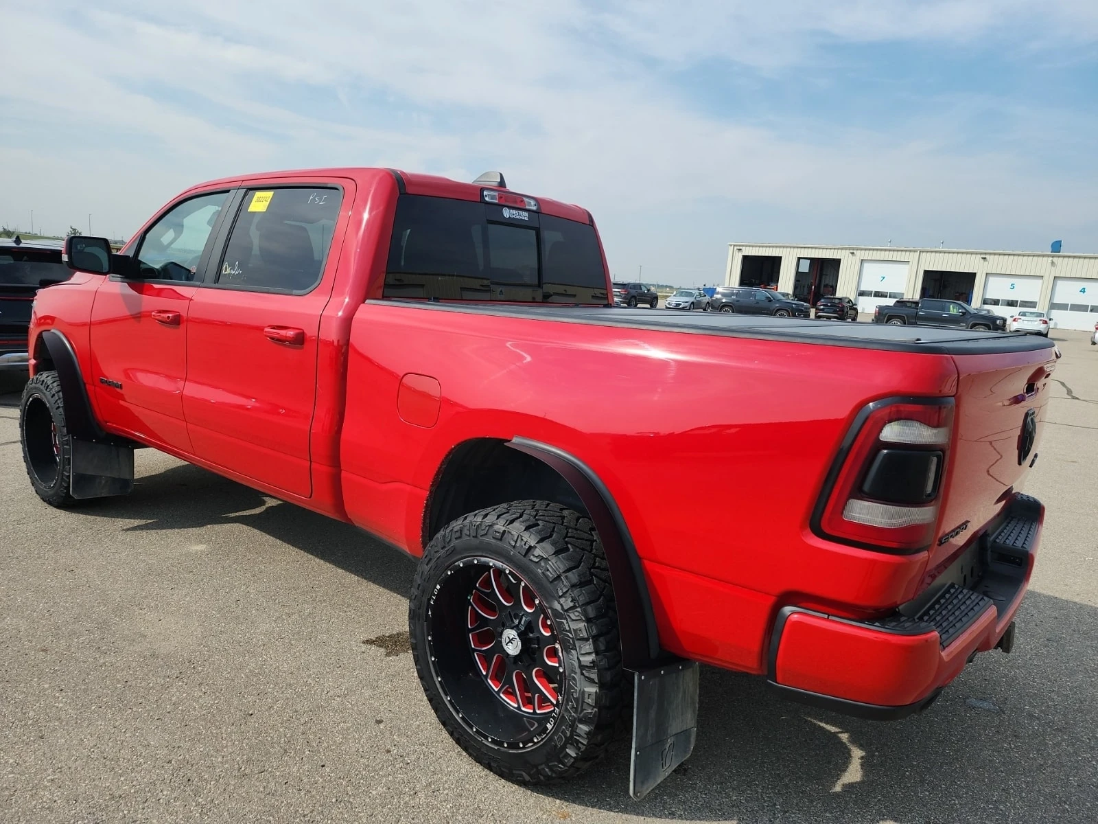 Dodge RAM 1500 * SPORT CREW CAB STD BED , снимка 4 - Автомобили и джипове - 55842716