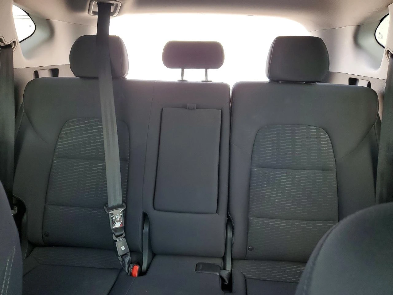 Hyundai Tucson 2.0l Se, снимка 10 - Автомобили и джипове - 55970086