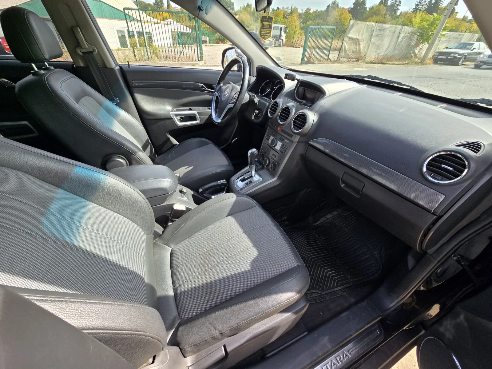 Opel Antara 2.0CDTI/Automat, снимка 12 - Автомобили и джипове - 56428339