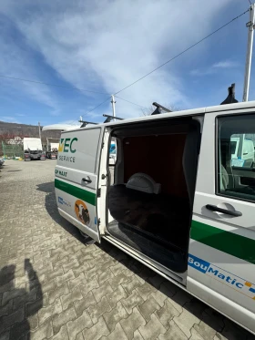 VW Transporter 2.0TDI, снимка 9 - Бусове и автобуси - 47212829
