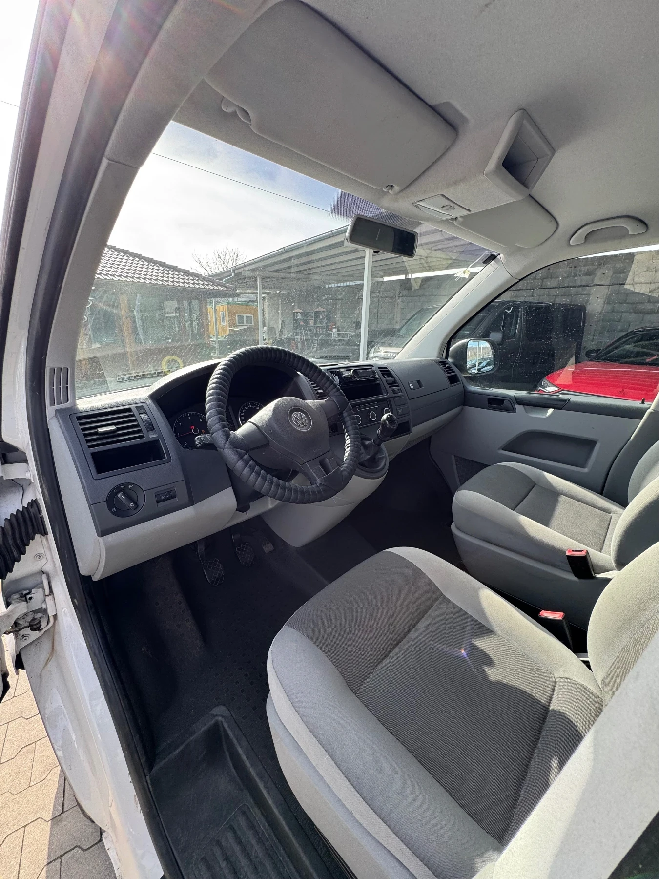 VW Transporter 2.0TDI, снимка 12 - Бусове и автобуси - 47212829