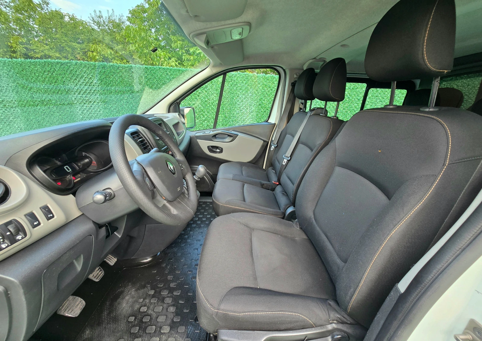 Renault Trafic 1.6dci* N1* 125кс* 6-Места* ТОВАРОПЪТНИЧЕСКИ, снимка 9 - Бусове и автобуси - 55492294