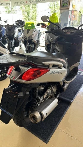     Yamaha X-max 250cc.2008