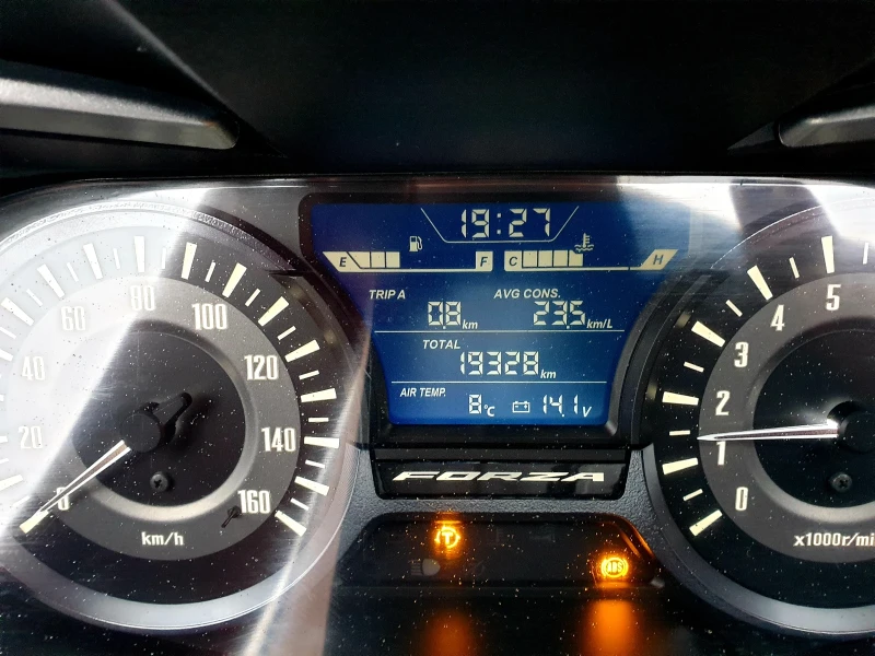 Honda Forza 300i ABS, TC, Безключово палене , снимка 9 - Мотоциклети и мототехника - 52650547