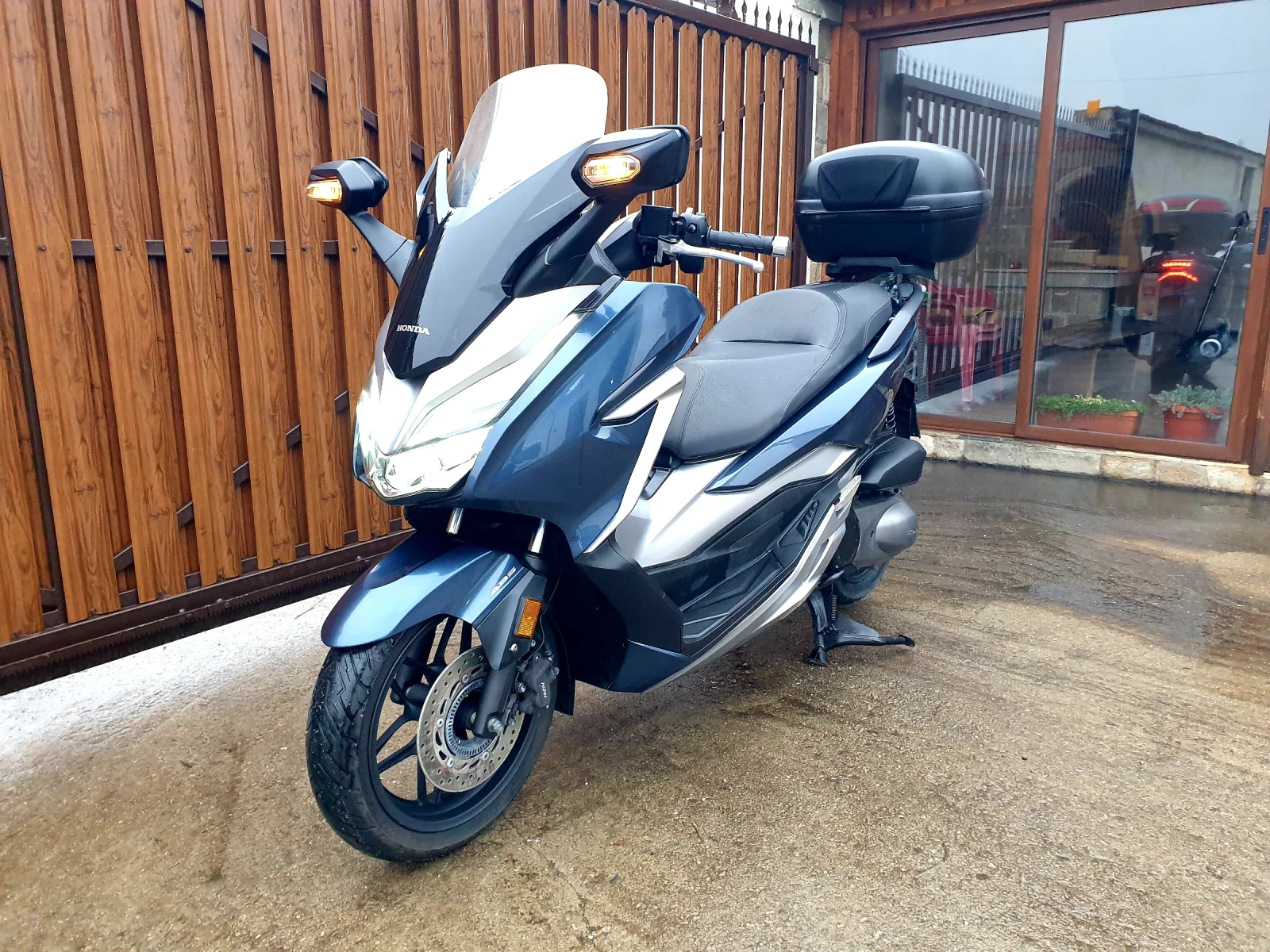 Honda Forza 300i ABS, TC, Безключово палене  - изображение 7