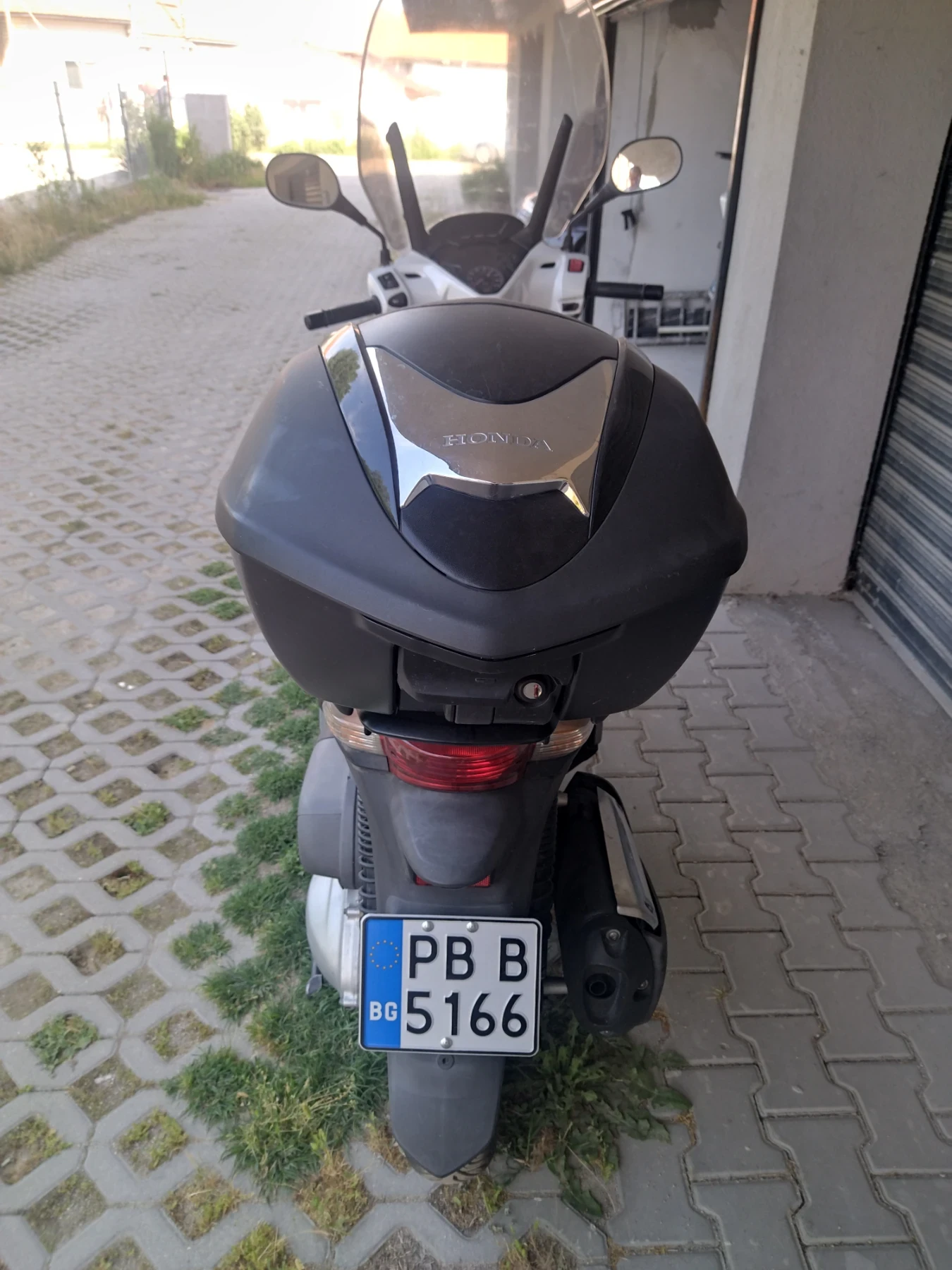 Honda Sh 300i-facelift, снимка 6 - Мотоциклети и мототехника - 54898304