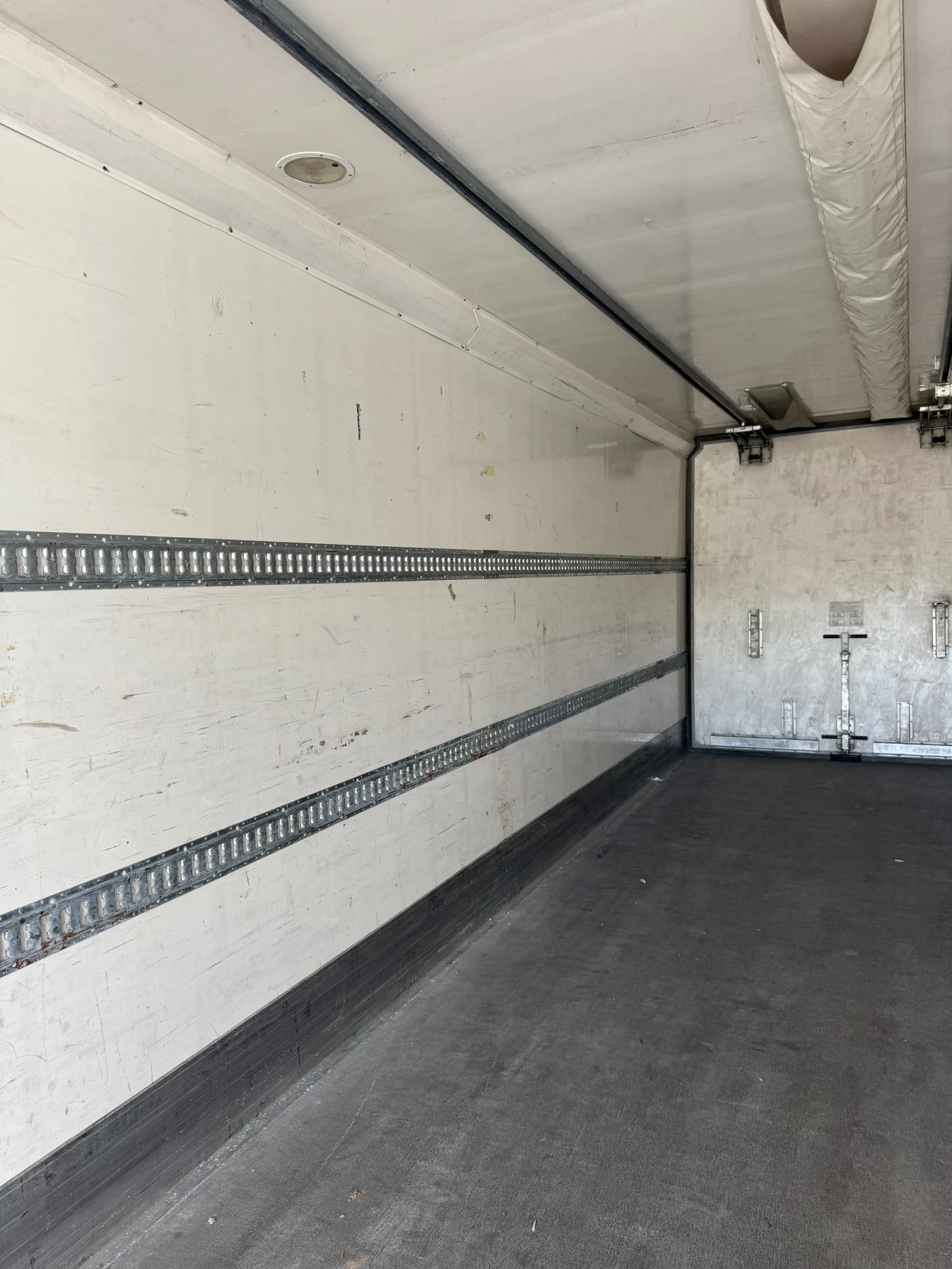 Полуремарке Chereau Lamberet Thermo King Spectrum, снимка 7 - Ремаркета - 55411713