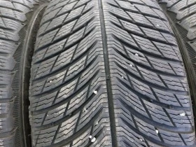 Гуми Зимни 225/45R18, снимка 4 - Гуми и джанти - 45006020