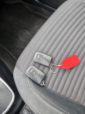 Toyota Yaris 1.5 Hybrid/panorama, снимка 12