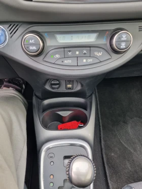 Toyota Yaris 1.5 Hybrid/panorama, снимка 11