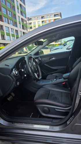 Mercedes-Benz CLA 180 GLA, снимка 13